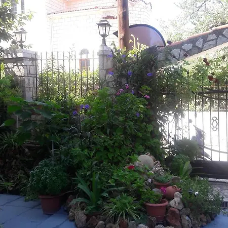 Kakovatos Family Homes *