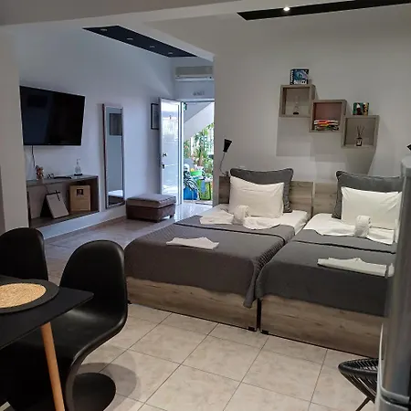 Kakovatos Family Homes *