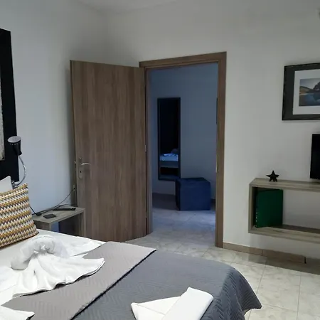 Apartment Kakovatos Family Homes