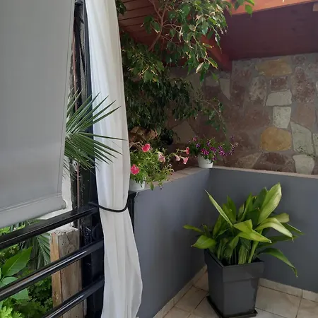 Kakovatos Family Homes