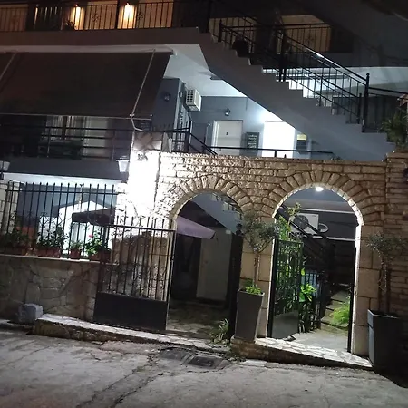 Kakovatos Family Homes Apartment *
