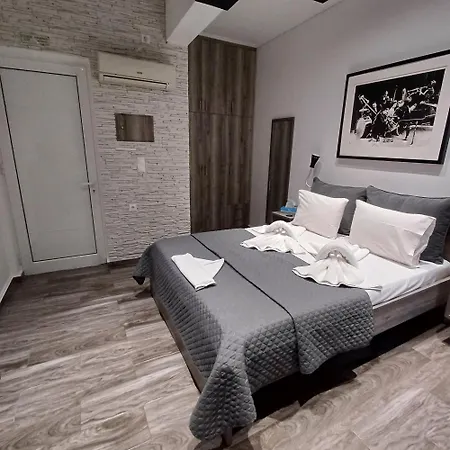 Kakovatos Family Homes * ザハロ