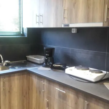 Kakovatos Family Homes ザハロ